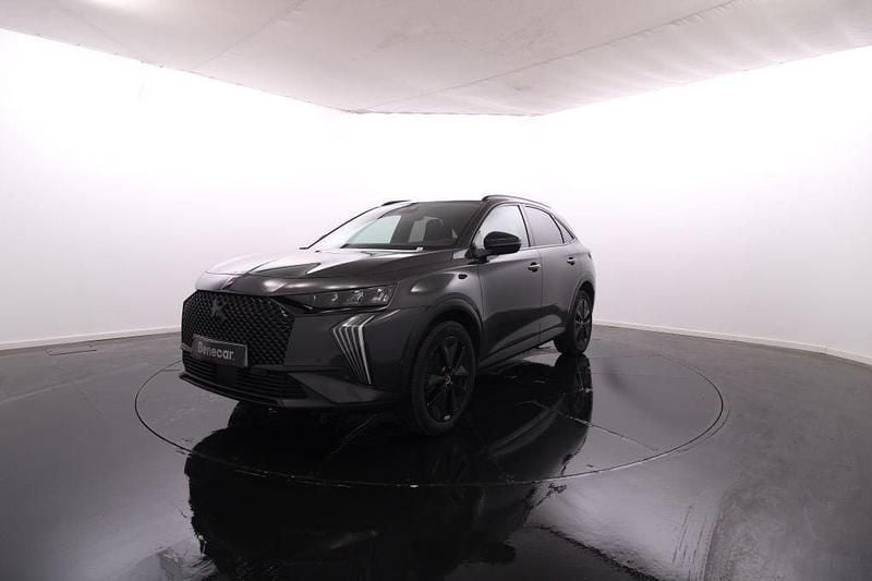 Cinzento Usado 2024 DS Automobiles DS7 Crossback SUV | € 39.900 (Caro) - Imagem 1/4