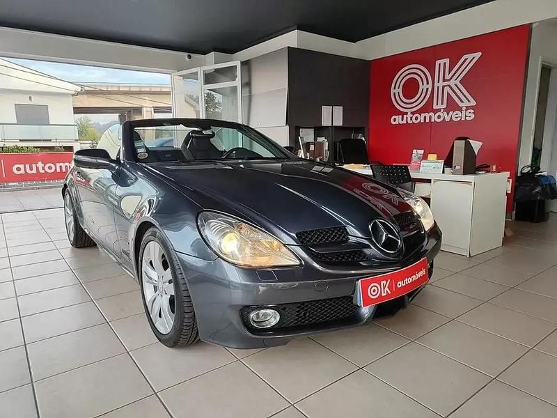 Cinza antracite Usado 2010 Mercedes SLK200 Cabrios | € 21.500 (Preço elevado) - Imagem 1/4