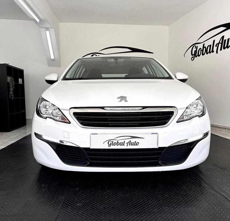 Usado Peugeot 308 99 HP (72 kW) 2016 Branco Citadino