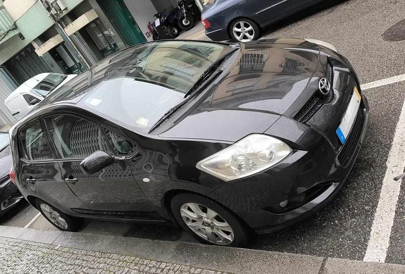 Preto Usado 2007 Toyota Auris Citadino | € 5.750 (Super Preço) - Imagem 1/4