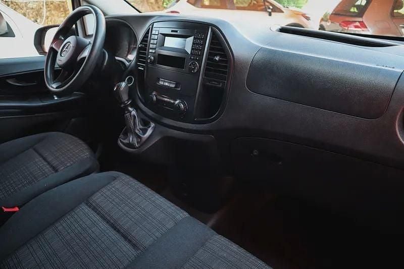 Usado Mercedes Vito 114 HP (83 kW) 2019 Branco Van