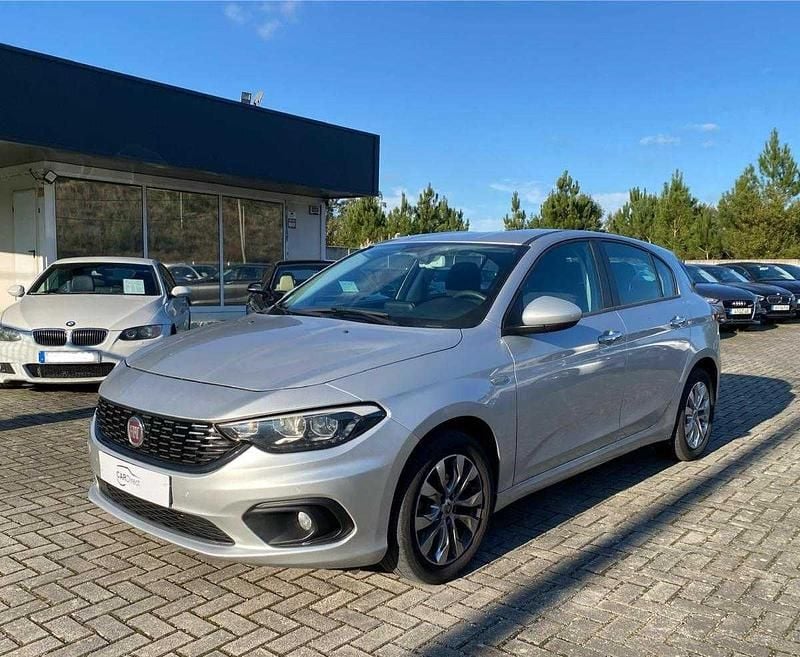 Cinzento Usado 2020 Fiat Tipo | € 10.990 (Super Preço) - Imagem 1/4