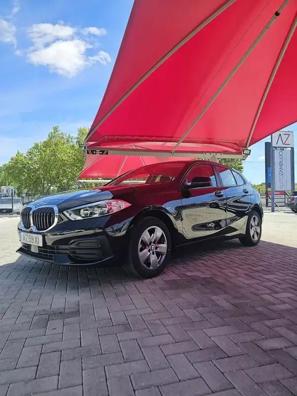 Preto Usado 2023 BMW 116 Comfort Edition Citadino | € 28.900 (Preço justo) - Imagem 1/4