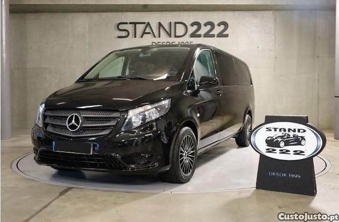 Preto Usado 2022 Mercedes Vito Monovolume | € 44.750 (Caro) - Imagem 1/1