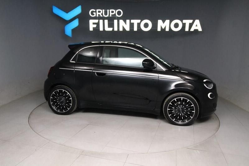Preto Usado 2022 Fiat 500e La Prima Citadino | € 18.490 (Preço justo) - Imagem 1/4