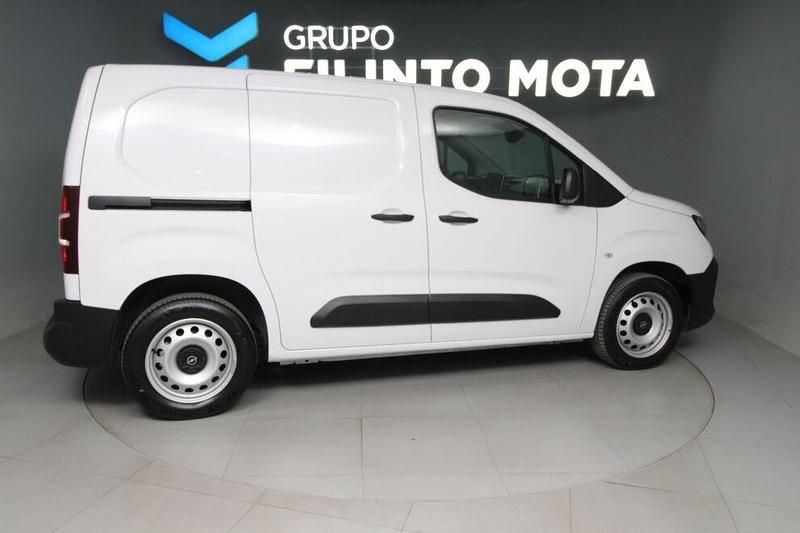 Usado Opel Combo 102 HP (75 kW) 2024 Branco Monovolume
