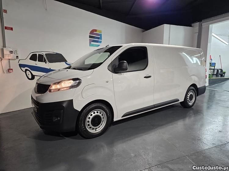 Branco Usado 2023 Fiat Scudo Van | € 21.990 - Imagem 1/1