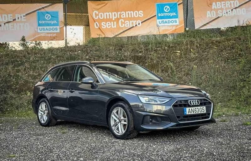 Cinzento Usado 2022 Audi A4 Advanced Carrinha | € 29.990 (Preço justo) - Imagem 1/4