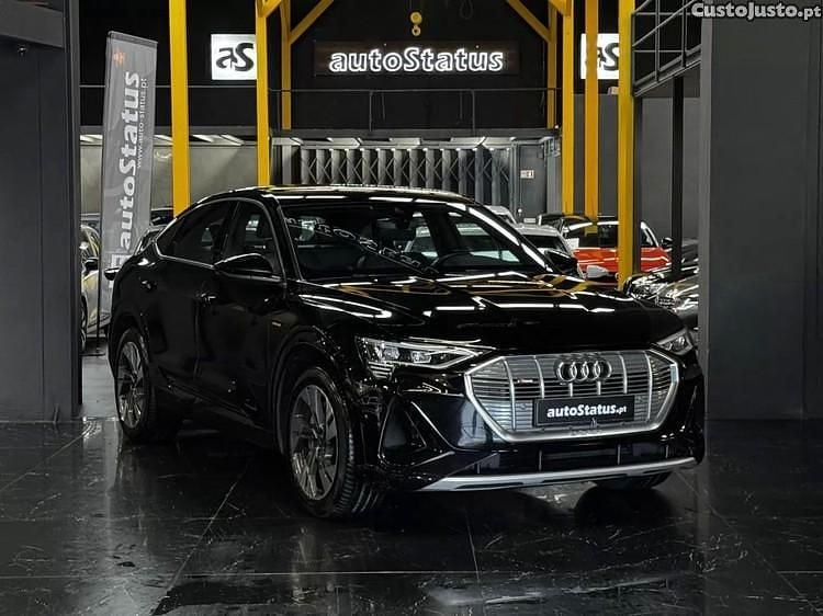 Preto Usado 2022 Audi e-tron S-Line SUV | € 39.990 (Preço justo) - Imagem 1/1