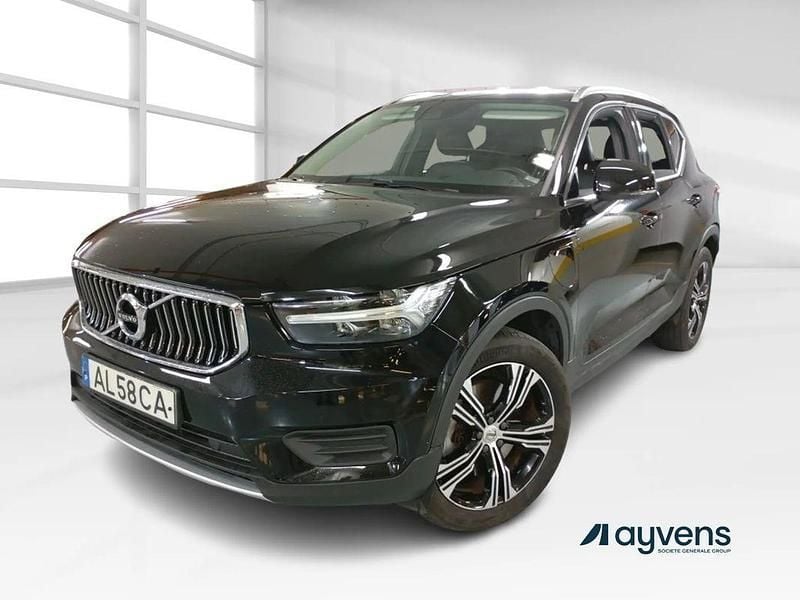 Preto Usado 2021 Volvo XC40 Inscription SUV | € 29.400 - Imagem 1/4