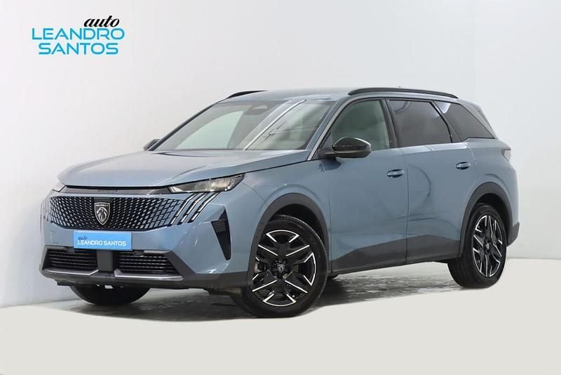 Usado Peugeot 5008 145 HP (106 kW) 2025 Azul SUV