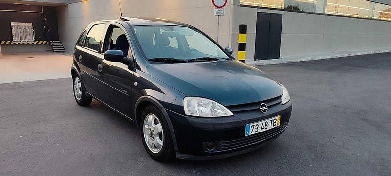 Usado 2002 Opel Corsa Sedan | € 1.800 (Super Preço) - Imagem 1/4