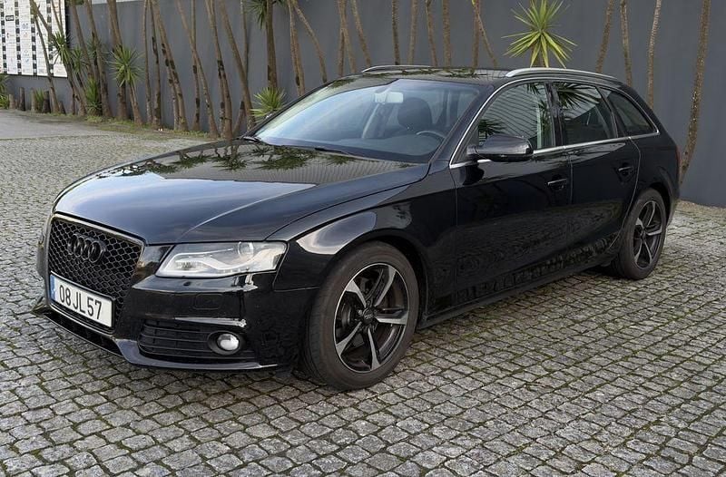 Usado Audi A4 150 HP (110 kW) 2010 Sedan