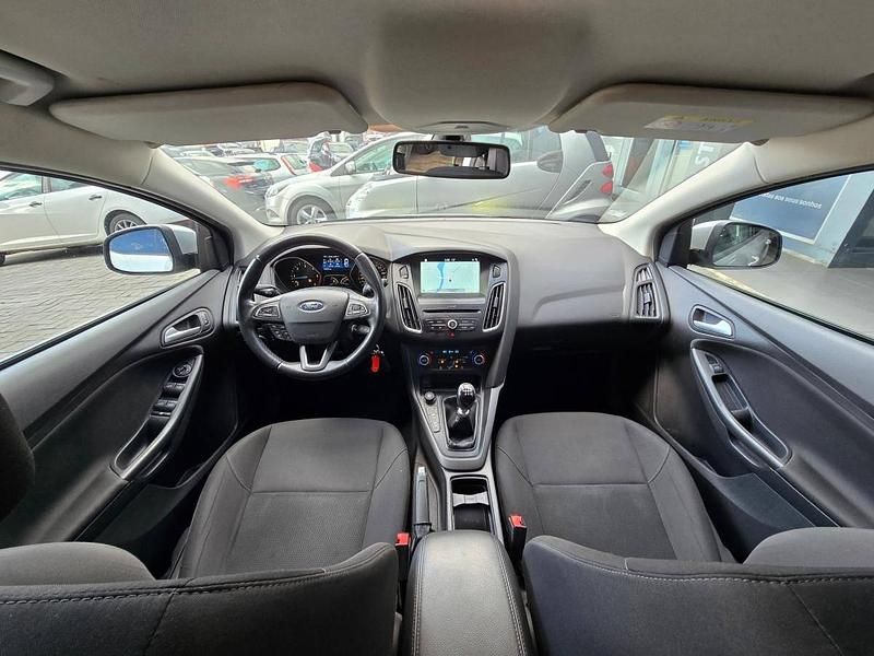 Usado Ford Focus Trend+ 120 HP (88 kW) 2018 Cinzento Carrinha