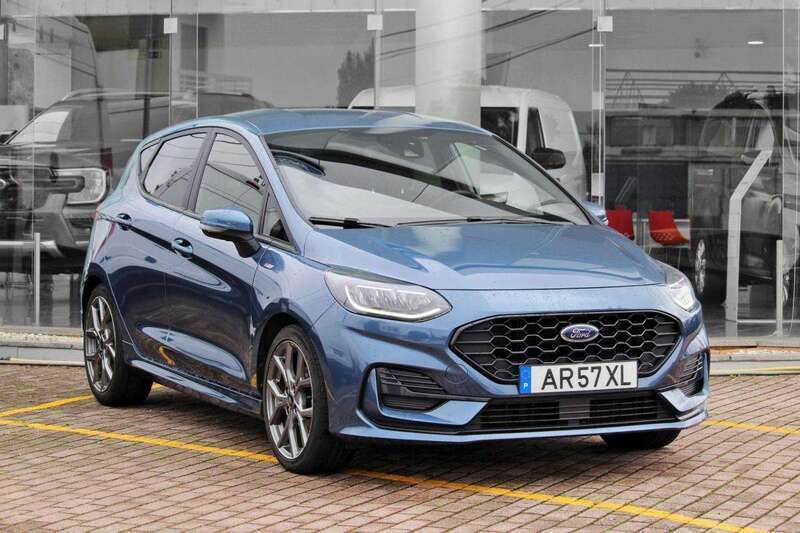 Azul Usado 2022 Ford Fiesta ST-Line Citadino | € 17.990 (Preço elevado) - Imagem 1/4