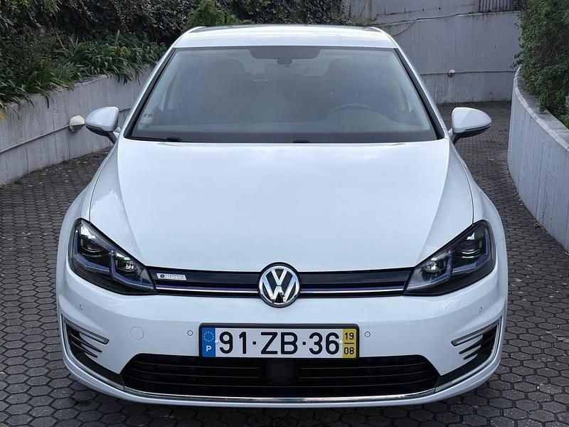 Usado VW e-Golf 100 kW (136 HP) 2019 Branco Citadino