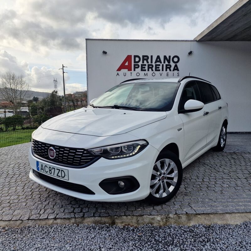 Branco Usado 2020 Fiat Tipo Lounge Sedan | € 10.990 (Preço justo) - Imagem 1/4