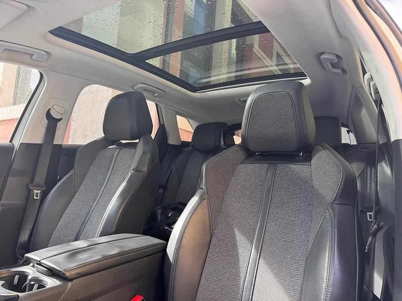 Branco Usado 2017 Peugeot 3008 Citadino | € 15.100 (Caro) - Imagem 1/4