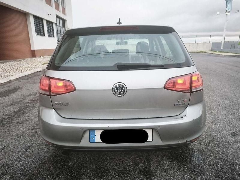 Usado VW Golf VII 105 HP (77 kW) 2013 Sedan
