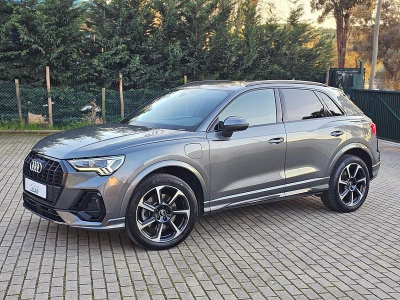 Usado Audi Q3 S-Line 245 HP (180 kW) 2022 Cinza SUV