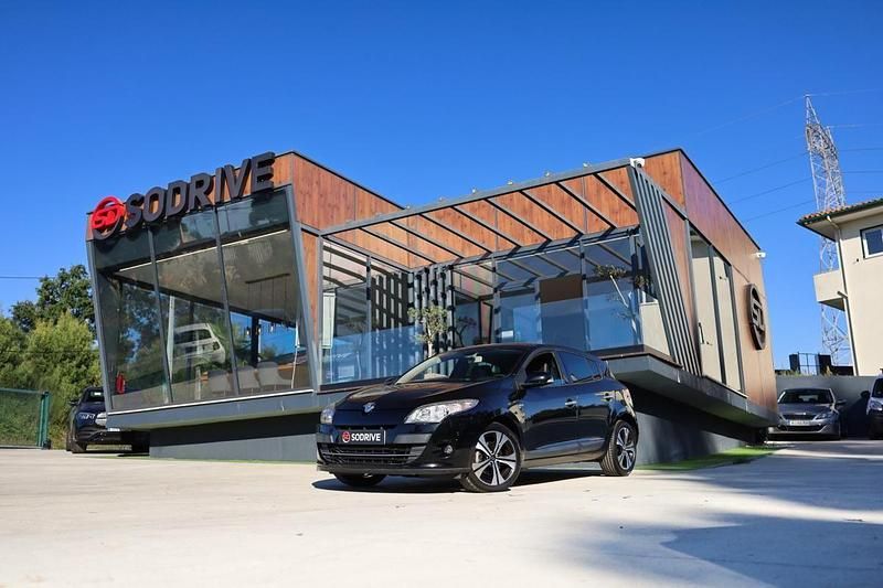 Preto Usado 2012 Renault Mégane III | € 9.900 (Preço elevado) - Imagem 1/4