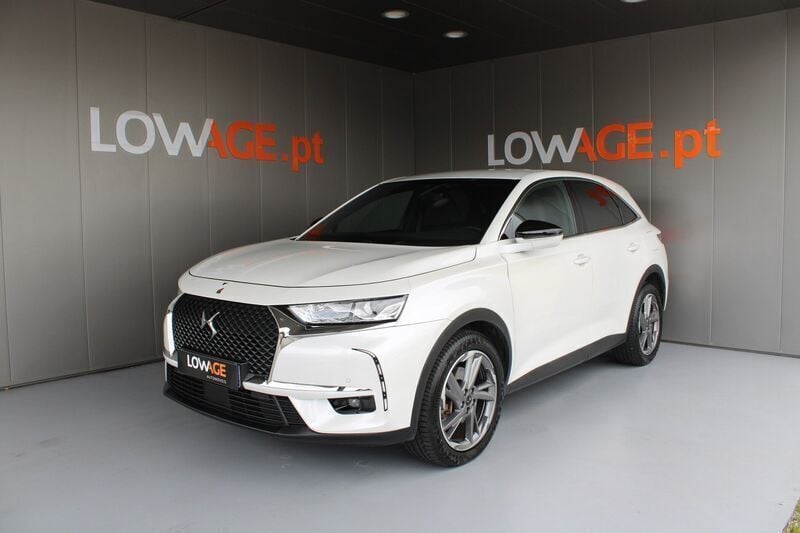 Branco Usado 2021 DS Automobiles DS7 Crossback Grand Chic SUV | € 27.700 - Imagem 1/4