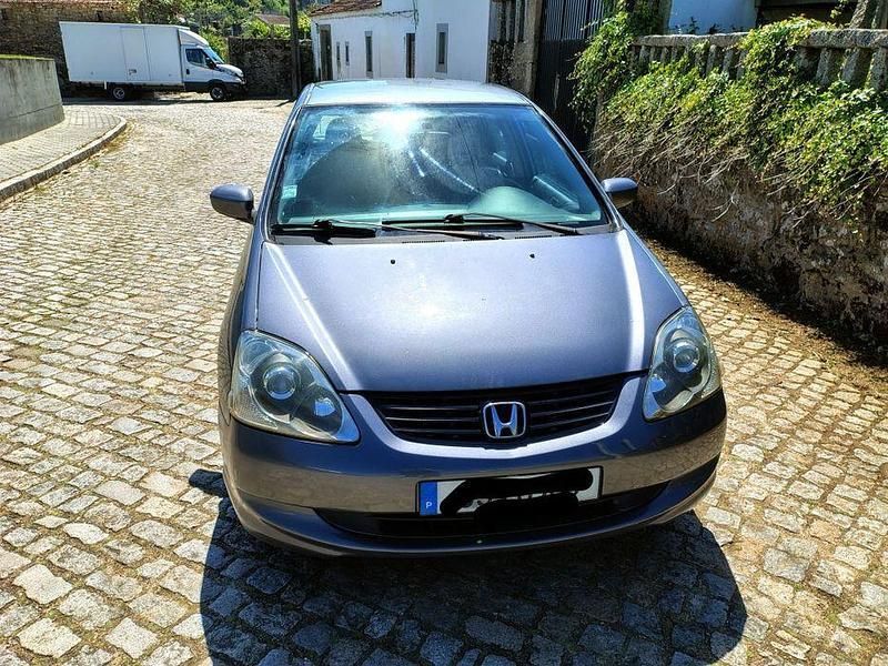 Usado 2004 Honda Civic Sedan | € 3.100 (Super Preço) - Imagem 1/4
