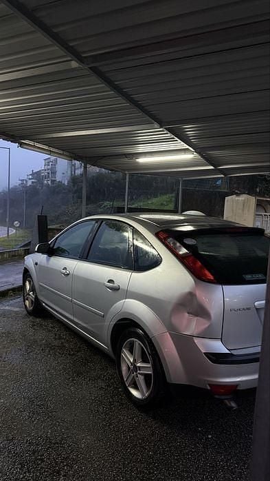 Usado Ford Focus 90 HP (66 kW) 2007 Sedan