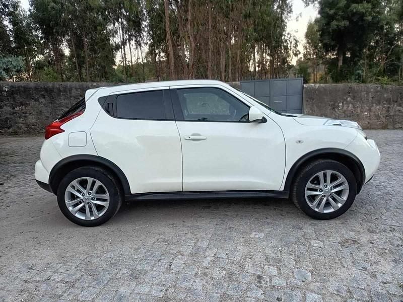 Usado Nissan Juke 110 HP (80 kW) 2011 Branco SUV