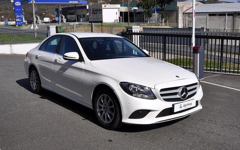 Usado Mercedes C200 Business 160 HP (117 kW) 2020 Branco Sedan