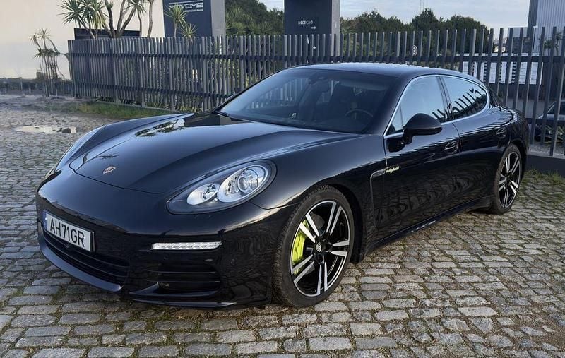 Usado Porsche Panamera S E-Hybrid 416 HP (305 kW) 2014 Sedan