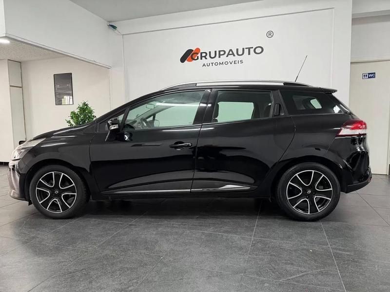 Usado Renault Clio IV 90 HP (66 kW) 2014 Preto Carrinha