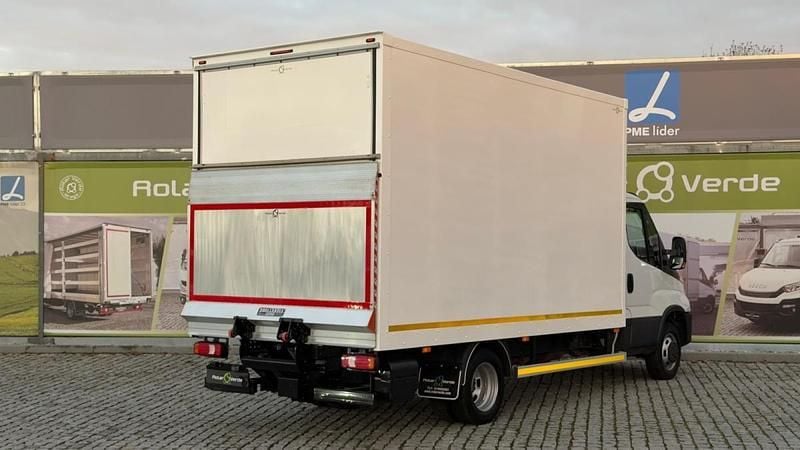 Usado Iveco Daily 160 HP (117 kW) 2022 Branco