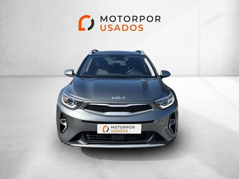 Usado Kia Stonic 84 HP (61 kW) 2025 Cinza SUV