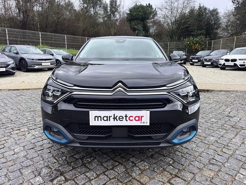 Usado Citroën e-C4 Shine 100 kW (136 HP) 2023 Preto SUV