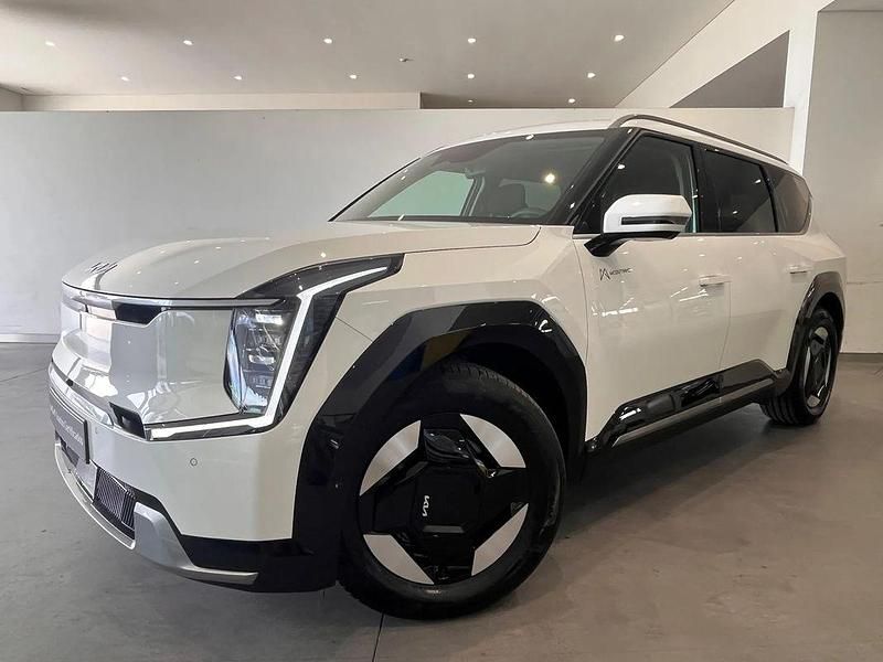 Branco Usado 2025 Kia EV9 GT-Line SUV | € 68.990 - Imagem 1/4