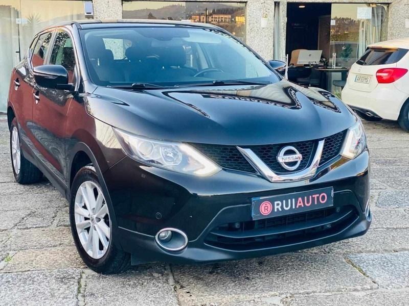 Preto Usado 2015 Nissan Qashqai SUV | € 12.900 (Preço justo) - Imagem 1/4