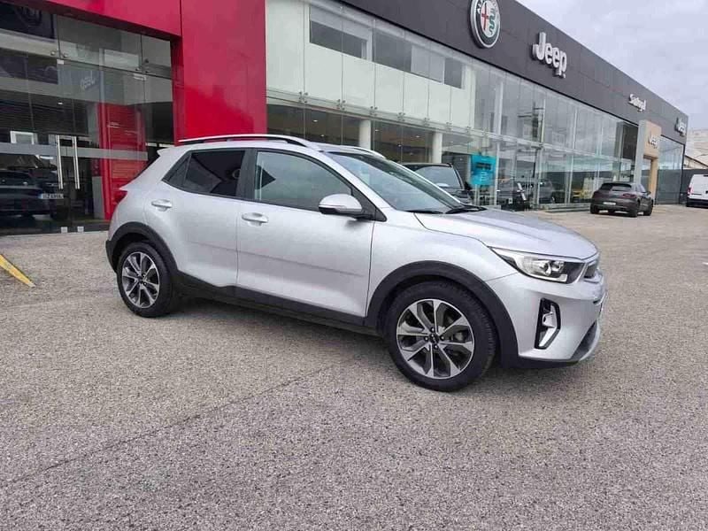 Cinzento Usado 2025 Kia Stonic SUV | € 19.990 (Preço justo) - Imagem 1/4