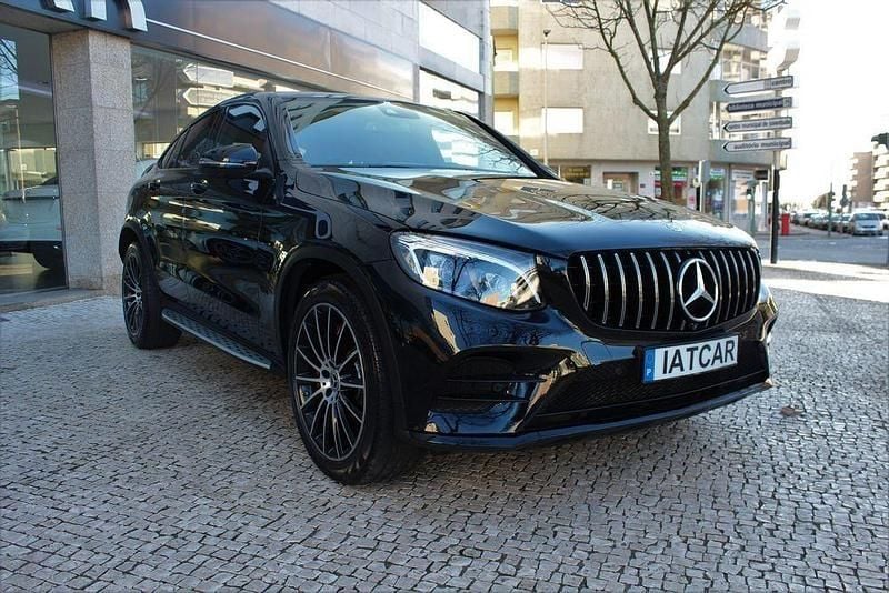 Usado Mercedes GLC250 AMG line 204 HP (150 kW) 2018 Preto Coupé