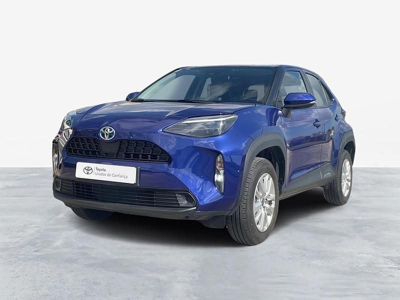 Azul (pintura metalizada) Usado 2024 Toyota Yaris Comfort | € 26.750 (Preço justo) - Imagem 1/4