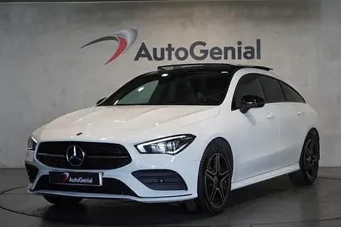 Branco Usado 2023 Mercedes CLA250e AMG line Sedan | € 39.990 (Preço justo) - Imagem 1/4