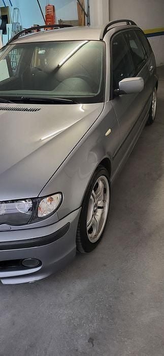 Usado 2003 BMW 320 Sedan | € 4.299 (Preço justo) - Imagem 1/4