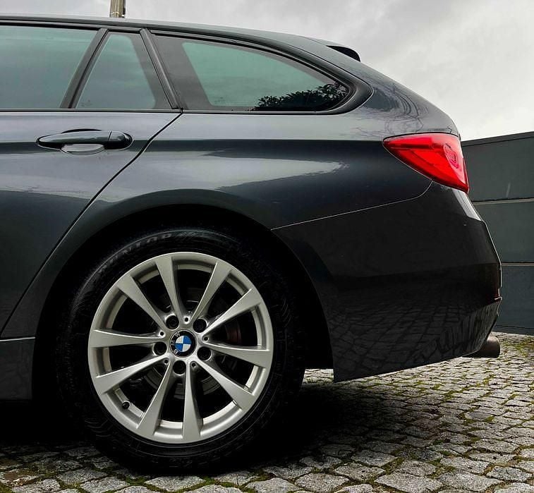 Usado BMW 318 Sport Line 143 HP (105 kW) 2013 Carrinha