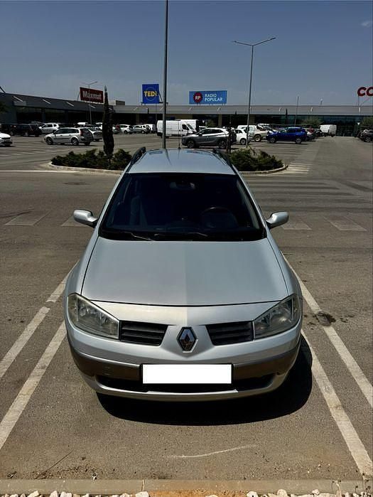 Usado 2004 Renault Mégane II Sedan | € 2.750 (Caro) - Imagem 1/4