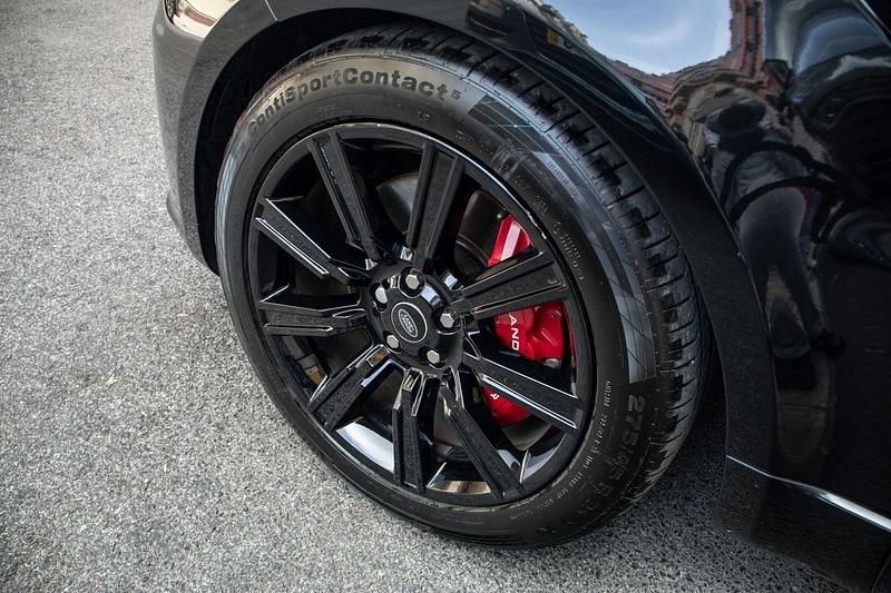 Preto Usado 2021 Land Rover Range Rover HSE Dynamic SUV | € 69.900 (Caro) - Imagem 1/4