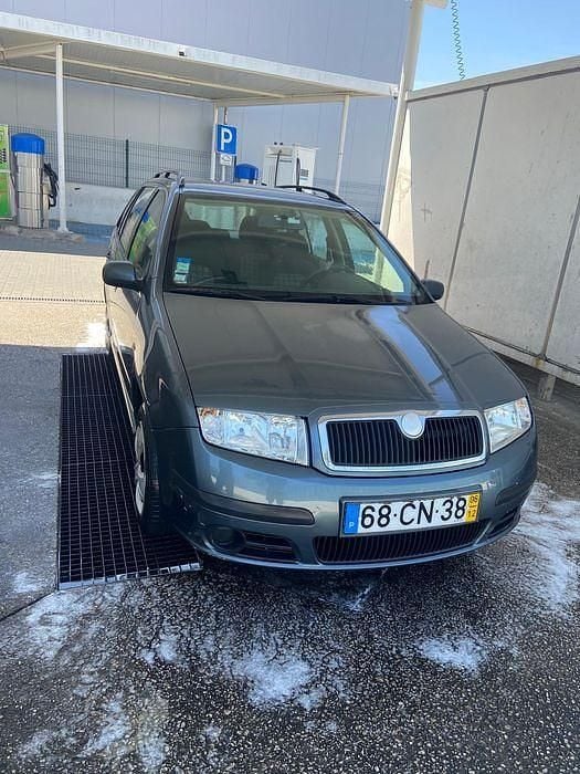 Usado 2006 Skoda Fabia | € 1.800 (Bom preço) - Imagem 1/4