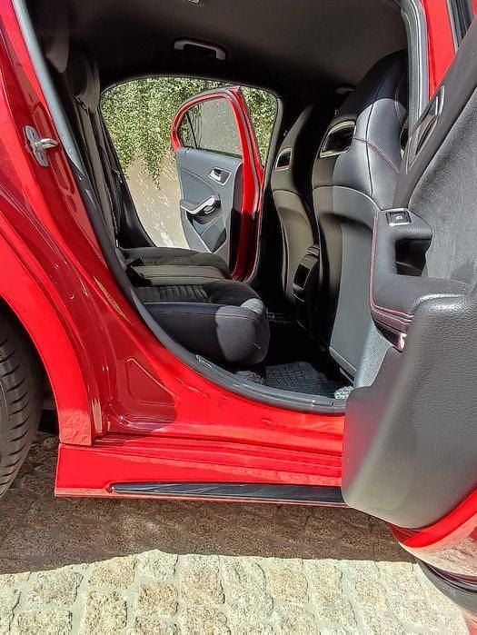 Usado 2016 Mercedes A180 AMG line Sedan | € 16.300 (Preço justo) - Imagem 1/4