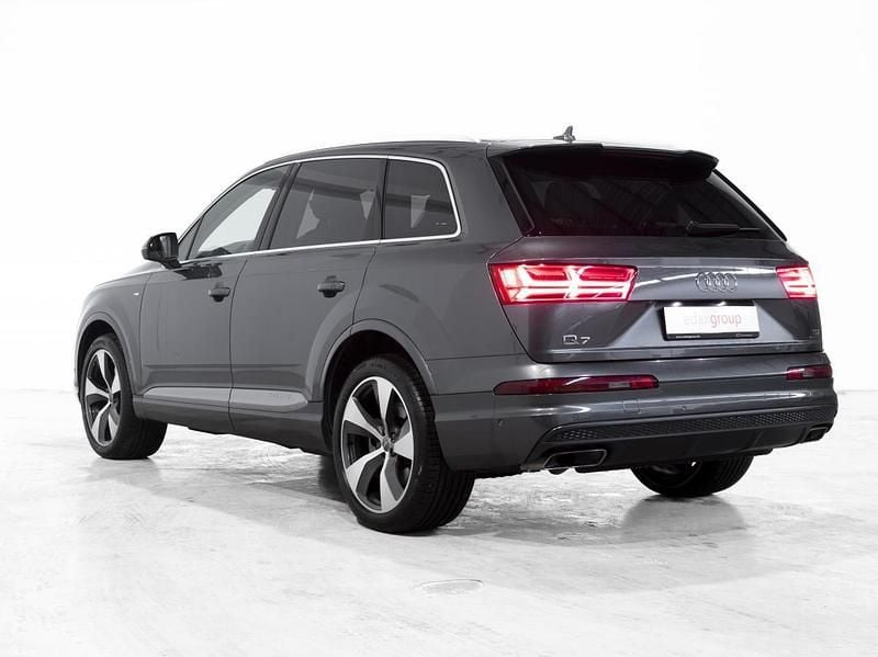 Usado Audi Q7 S-Line 218 HP (160 kW) 2018 Cinza SUV