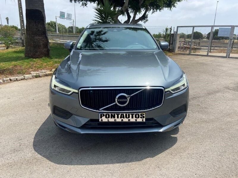 Usado Volvo XC60 Momentum 190 HP (139 kW) 2019 Cinzento SUV