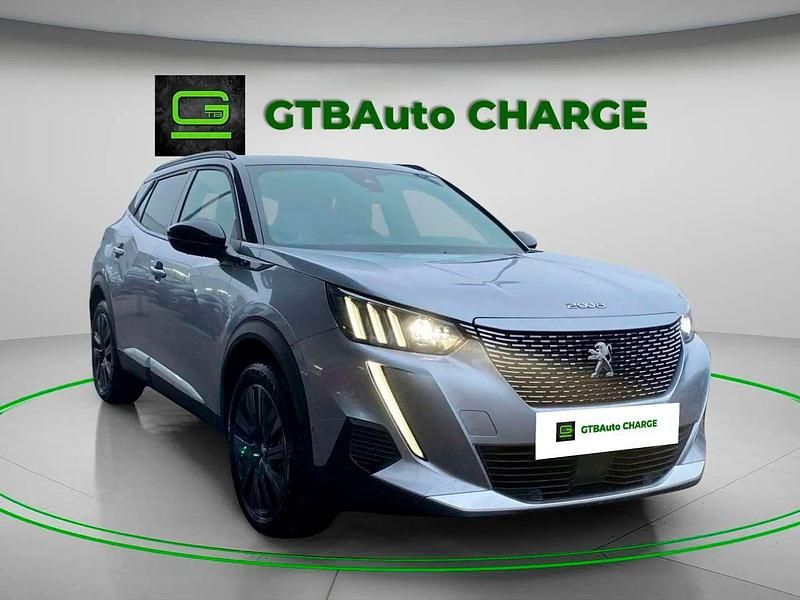 Cinza Usado 2023 Peugeot e-2008 GT SUV | € 30.100 (Preço elevado) - Imagem 1/4